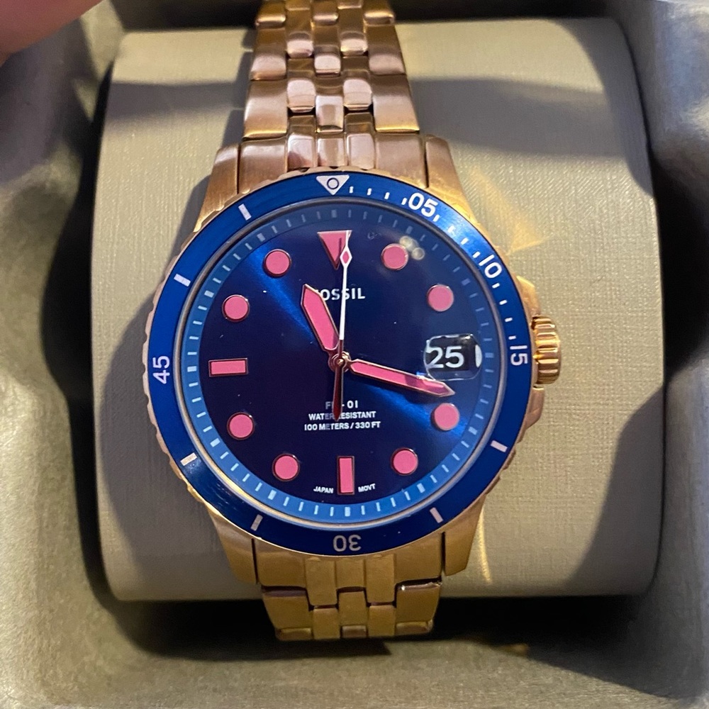 Rose Gold Fossil Watch with Blue and Pink face